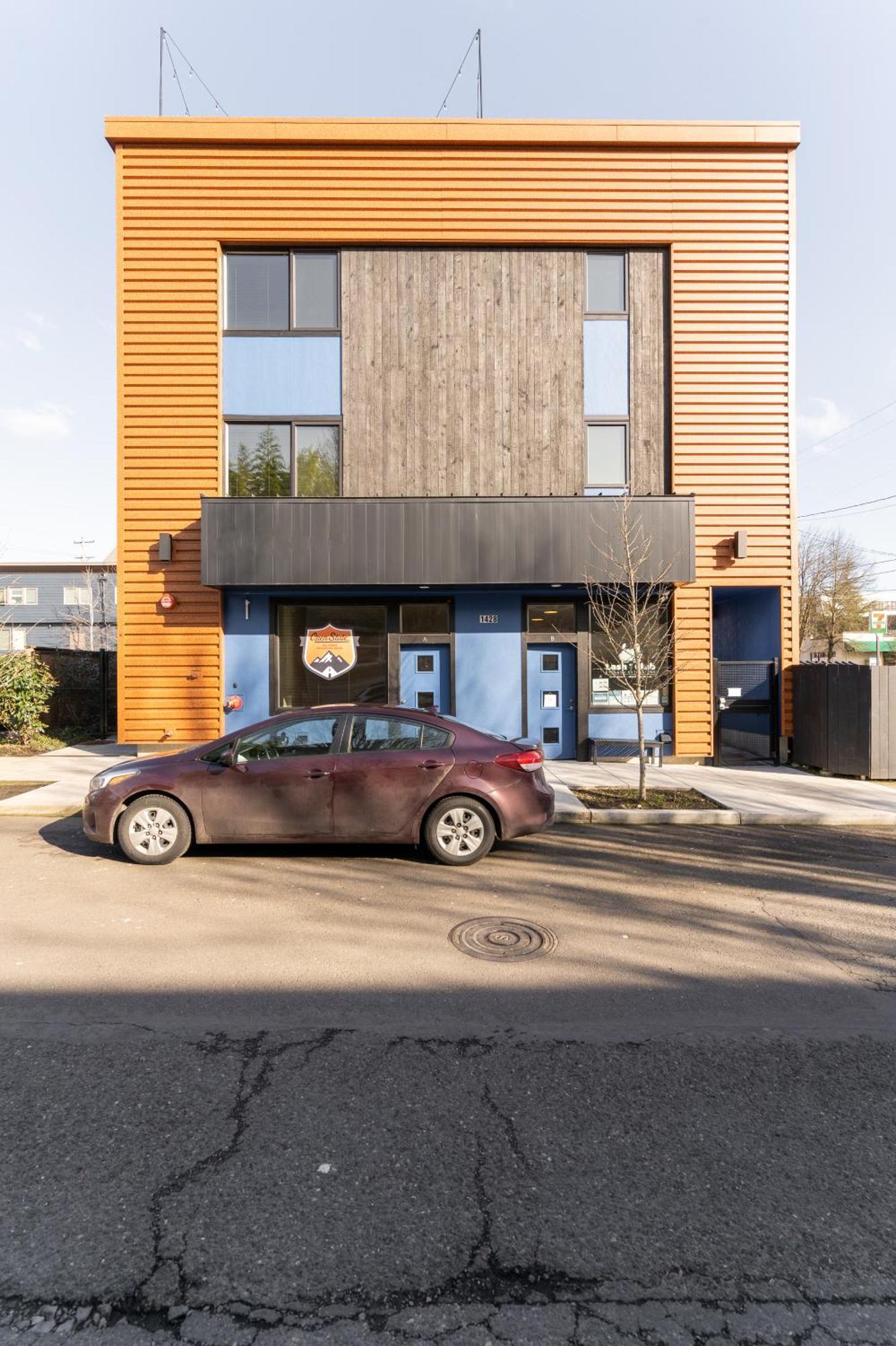 Modern - Food Carts & Local Shops *