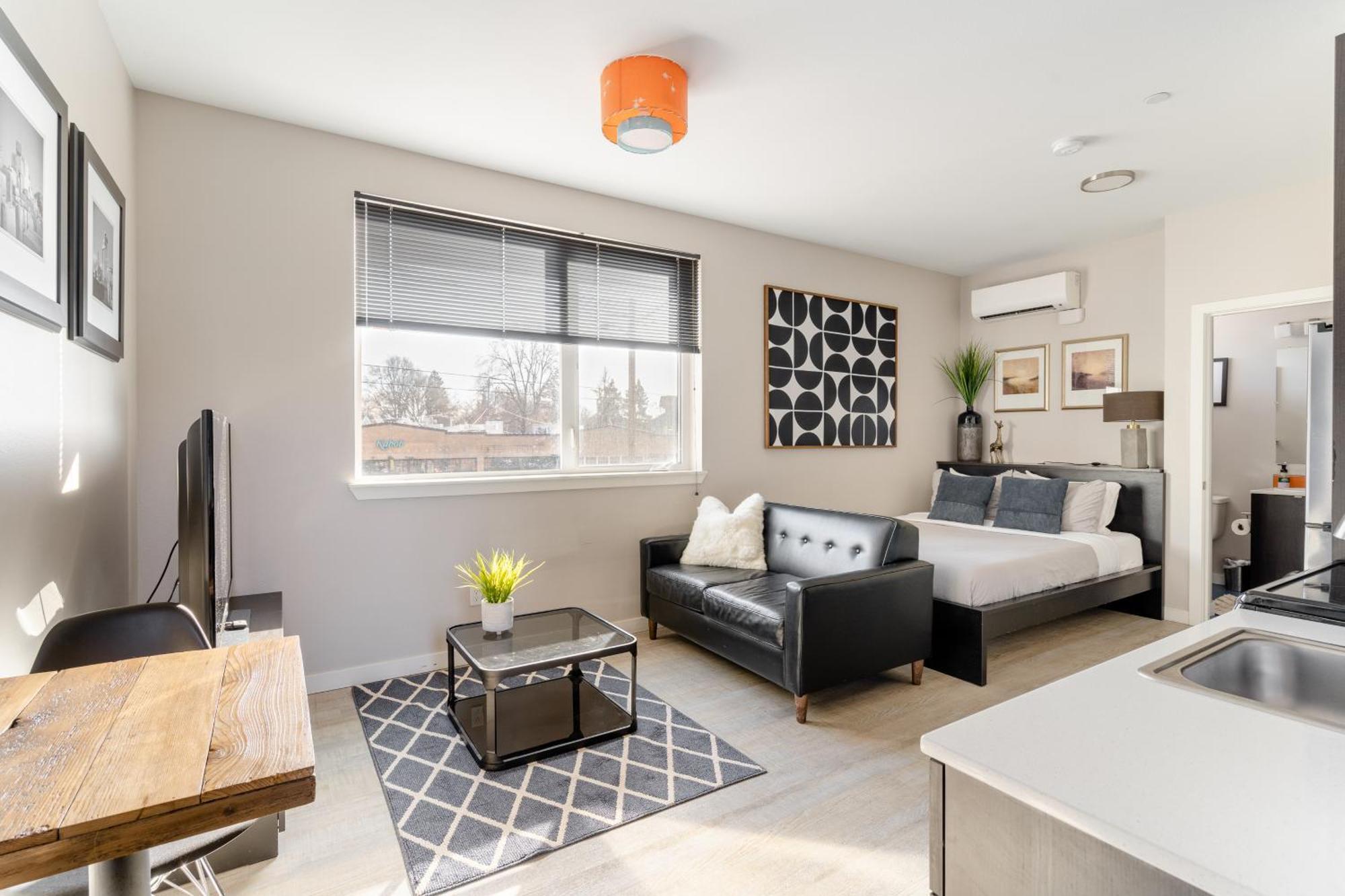 Modern - Food Carts & Local Shops Apartment Portland